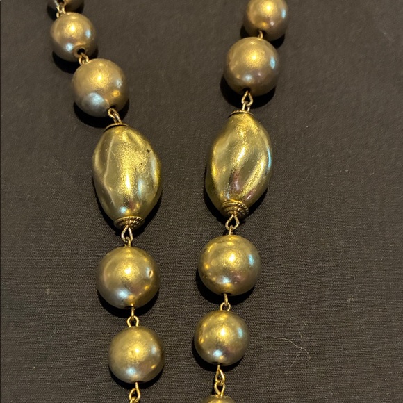 Vintage gold tone necklace with tassel - Picture 4 of 6